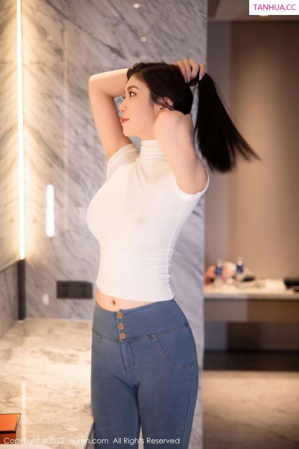 李雅柔  [XiuRen]高清写真图 2022.10.08 No.5677 李雅柔182CM第36张图片